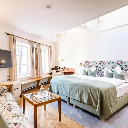 Wolf 4* Salzburg